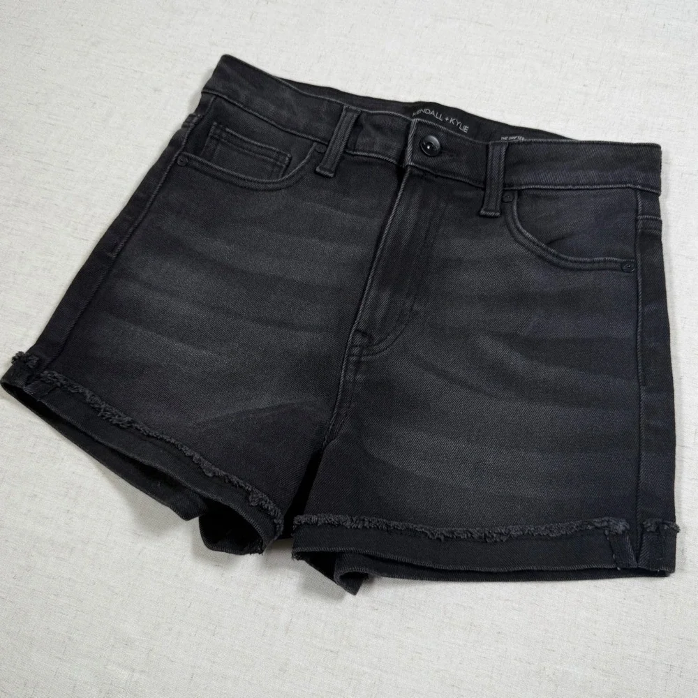 Kendall + Kylie The Drifter High Rise Black Denim Shorts Frayed Hem Size 5 27